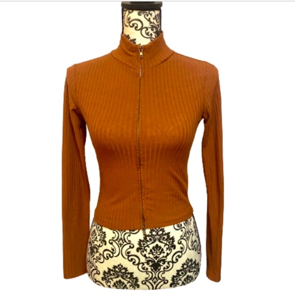 Pink Rose Tops - 2/$12 Pink Rose Zip Up Cropped Long Sleeve Juniors Small Rust Ribbed Top